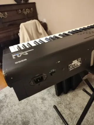Sintetizador Korg M1