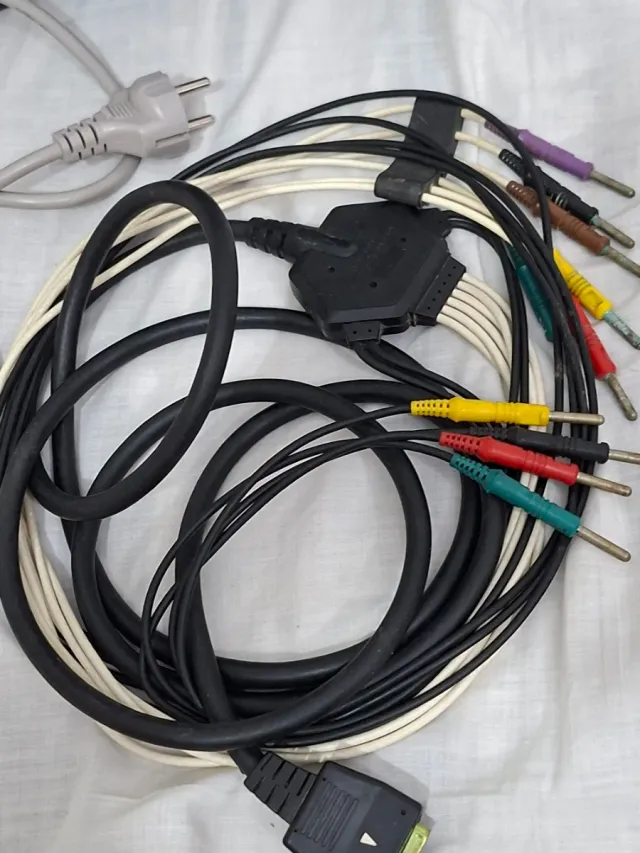 Electrocardiografo Nihon Kohden