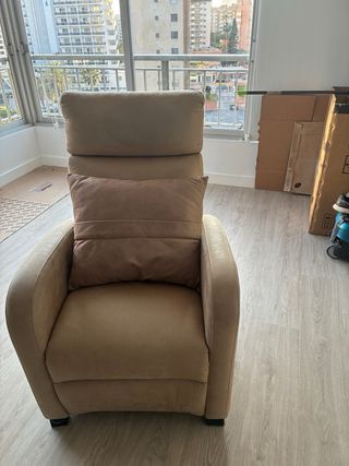 Sofá 3+2 plazas y sillón beige