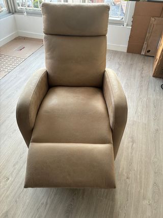 Sofá 3+2 plazas y sillón beige