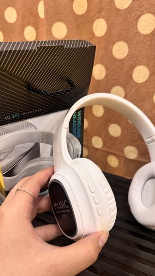 Cascos Inalámbricos VJ 323 Blancos