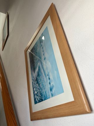 Cuadro paisaje río flores madera