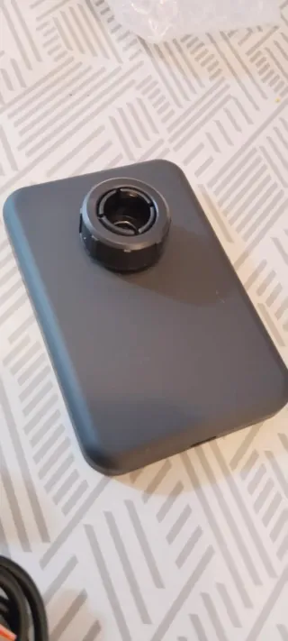 Cargador magnético para coche