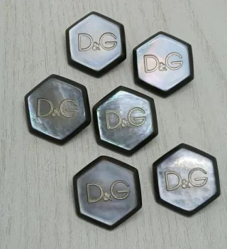 Set Bottoni D&G Madreperla Esagonali
