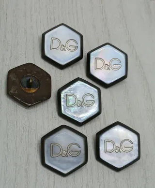 Set Bottoni D&G Madreperla Esagonali
