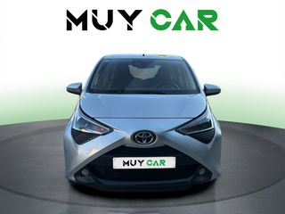 Toyota Aygo 1.0 70 x-play 53 kW (72 CV)