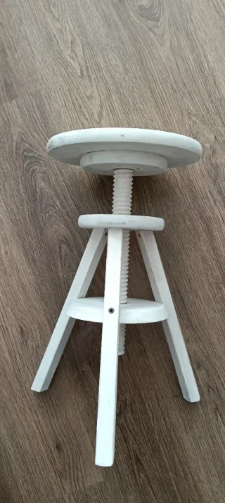 Sgabello in legno IKEA