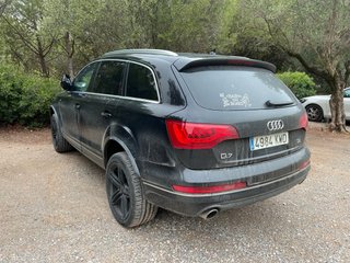 Audi Q7 V8