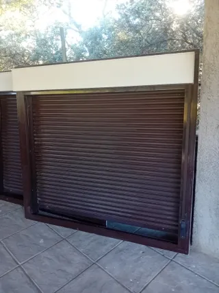 Ventanas de aluminio con persiana