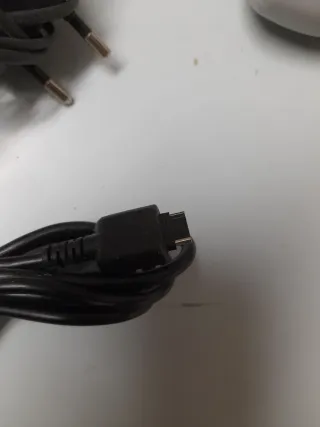 Caricabatterie vintage per cellulari