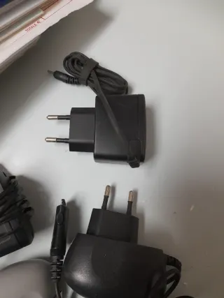 Caricabatterie vintage per cellulari