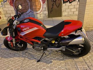 Ducati Monster 696+ ABS Roja