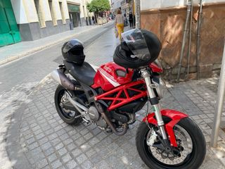 Ducati Monster 696+ ABS Roja