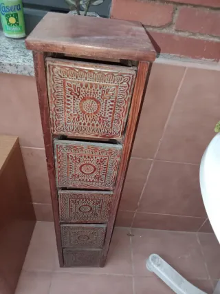 Mueble vintage madera marrón y multicolor