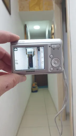 Samsung ES17 Fotocamera Digitale 12.2 MP