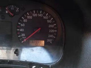 Volkswagen Golf 2004