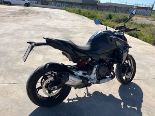 BMW F 900 R Triple Black