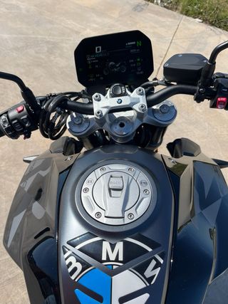 BMW F 900 R Triple Black