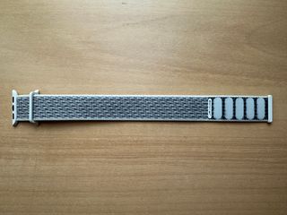 Apple Watch X Nike 41mm. Summit White/Black Loop