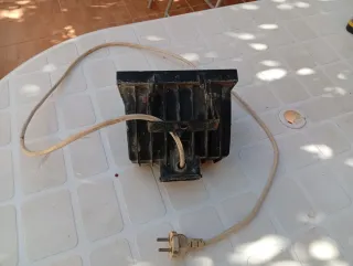 Proyector exterior negro y beige