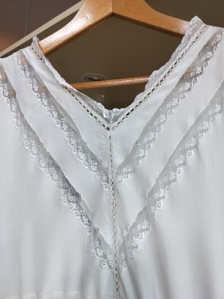 Camisón o vestido antiguo encaje