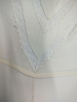 Camisón o vestido antiguo encaje