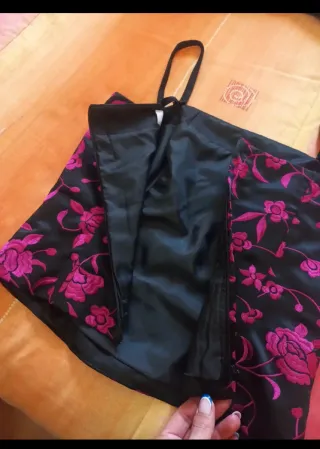 Conjunto de fiesta negro y rosa