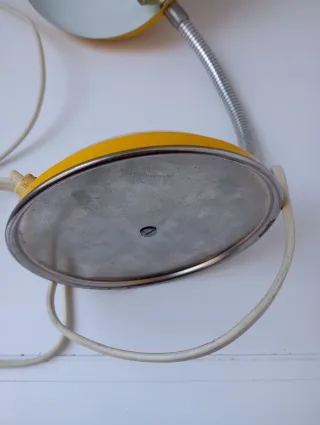 Lampara flexo vintage Años 70 amarilla