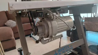 Máquina de coser.