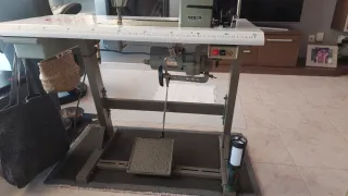 Máquina de coser.