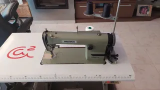 Máquina de coser.