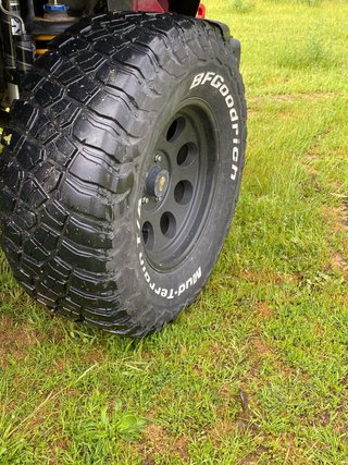 Llantas jeep wrangler jk y neumático 315/70/17