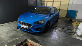 Limpieza integral de coches, motos y furgonetas