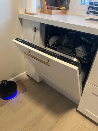 Muebles de cocina Ikea Savedal y encimera cuarzo