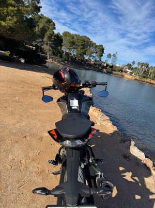 KTM 125 Duke 2021 – 12.000 km – Buen estado