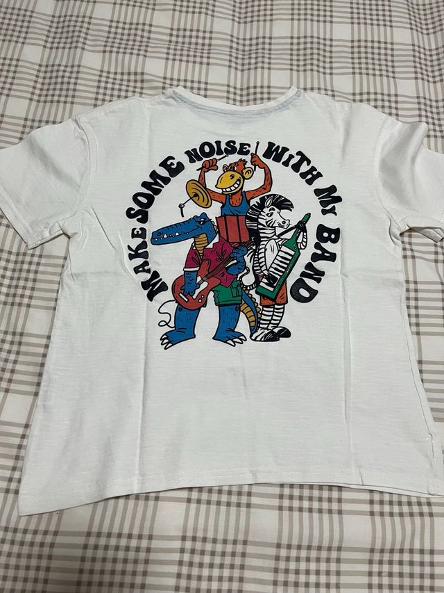 Camiseta Kiabi con estampado