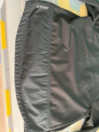 Chaqueta cortavientos negra