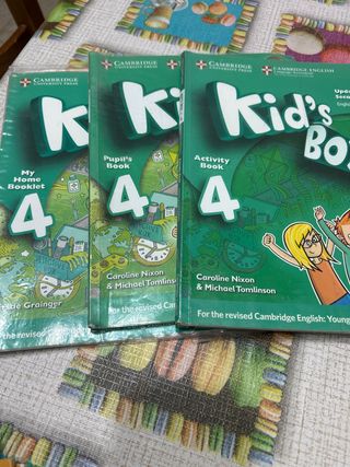 Libro academia inglés, cambridge 4. Pack de 3