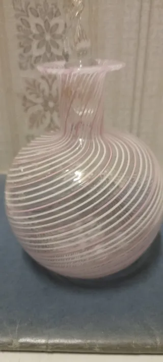 Bottiglia Murano  rosa e bianco perfetto