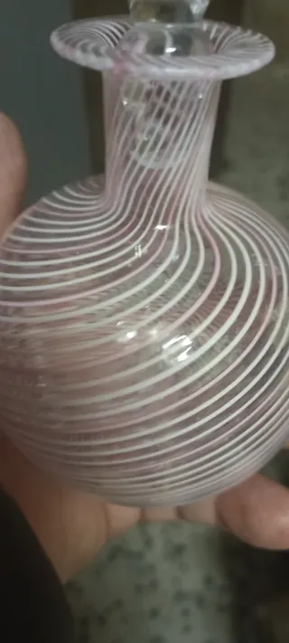 Bottiglia Murano  rosa e bianco perfetto