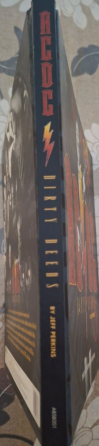 libro ACDC dirty deds by jeff perkins