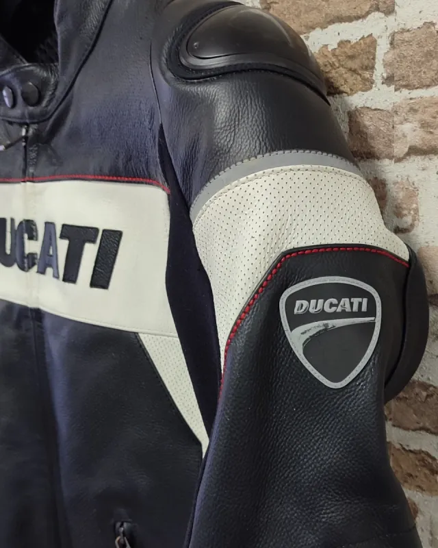 Chaqueta Piel Ducati Talla 48