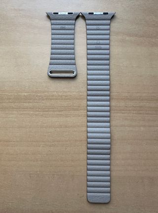 Apple Watch 42mm. Stone Leather Loop M