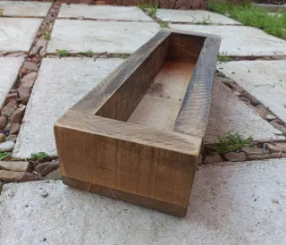 Jardinera / Centro de Mesa. Artesanal. De Madera.