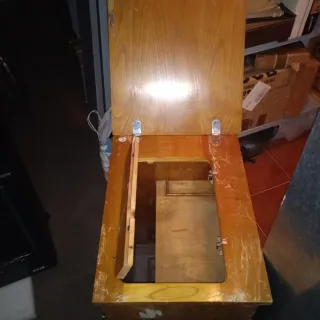 Máquina de coser Alfa con mesa
