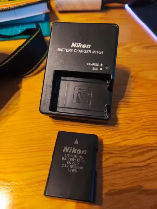 Cámara Nikon D5200 DSLR como nueva