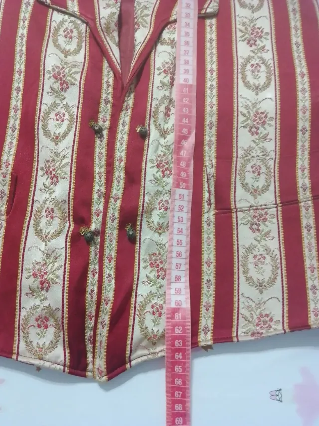 Chaleco Regional Dorado y Rojo