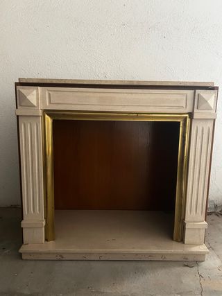 Chimenea de mármol vintage clásica