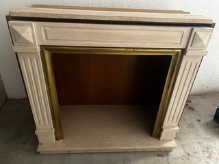 Chimenea de mármol vintage clásica