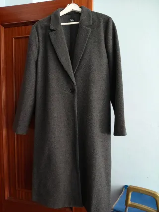 Abrigo Zara Gris